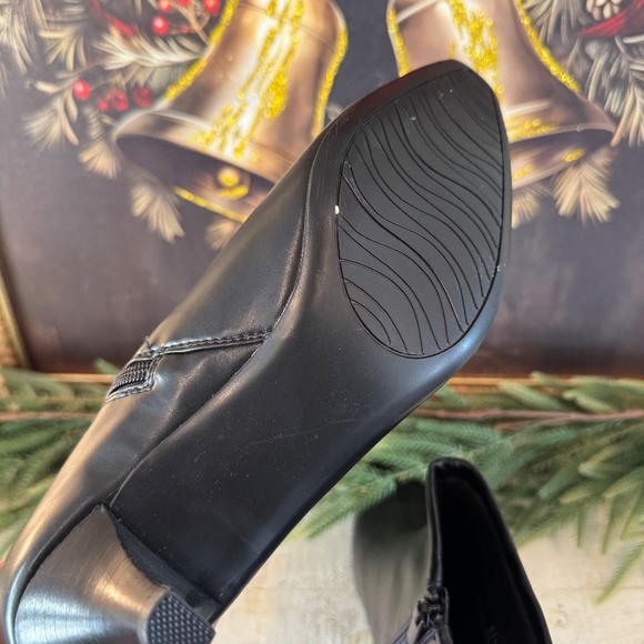 Impo Stretch Black Square-Toe Ankle Boots with Kitten Heel - Picture 7 of 11